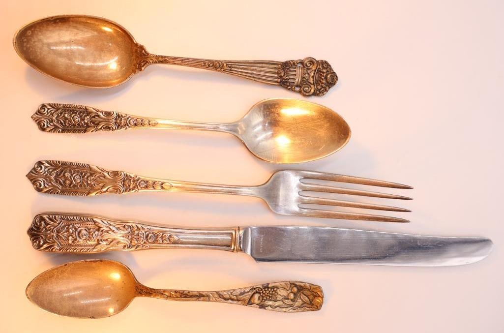 123.80 grams of Sterling Silverware and Matching Knife (1 of 10)