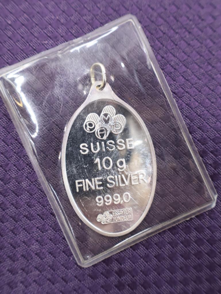 SUISSE 10G FINE SILVER .999 Oval Pendant: Click on the main photo to view additional photos. 