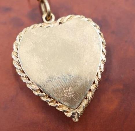 14k Vintage gold heart locket necklace with initial 'K' engraved on the front - 6