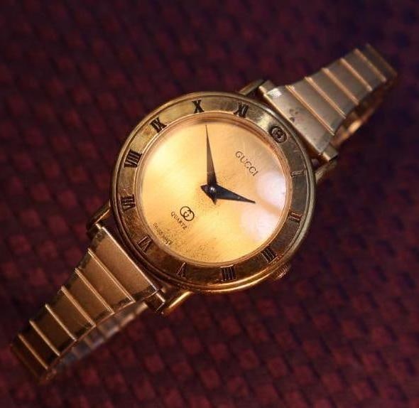 Vintage Gucci 3000M/L quartz watch - 2