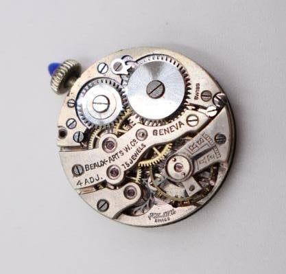 14k White Gold-plated case, Antique Swiss Amerigus Watch Co. ladies' mechanical wristwatch - 12