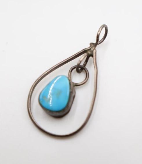 Collection of vintage Native American sterling silver and turquoise jewelry - 4