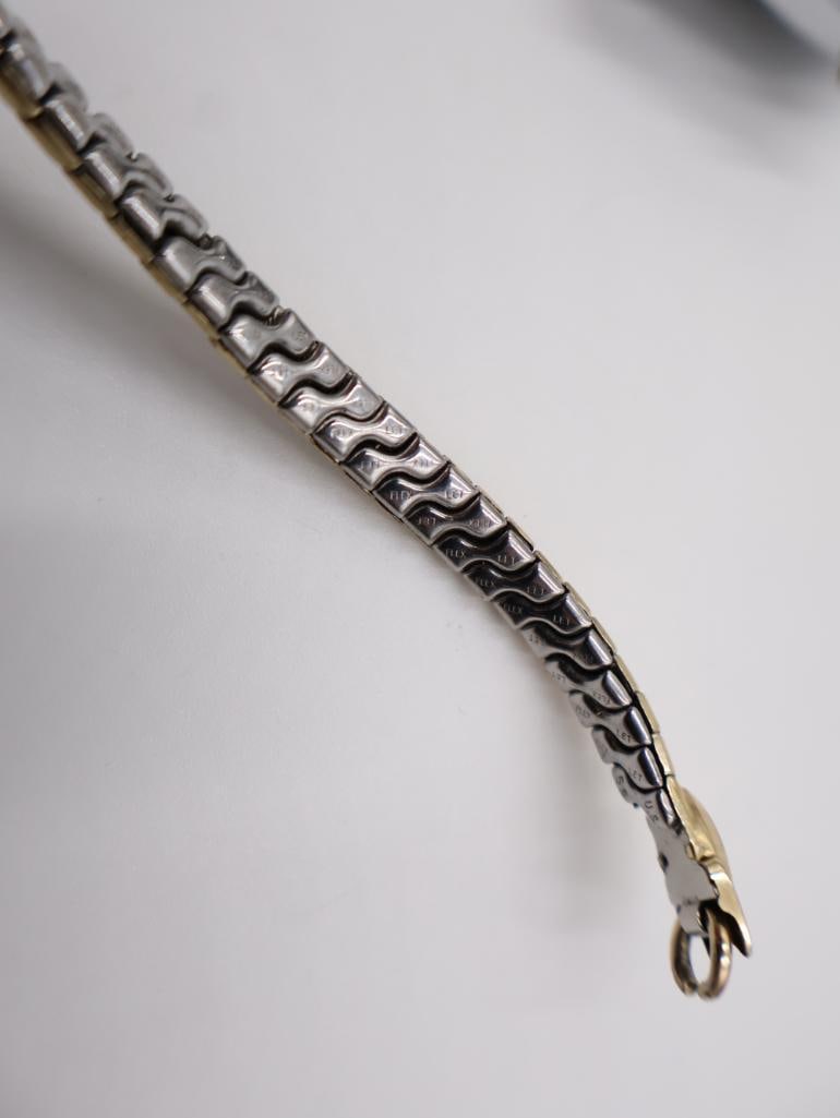 Lot of vintage Seiko, Timex, Hyde Park, and HMT men's wristwatches for parts or repair. - 4