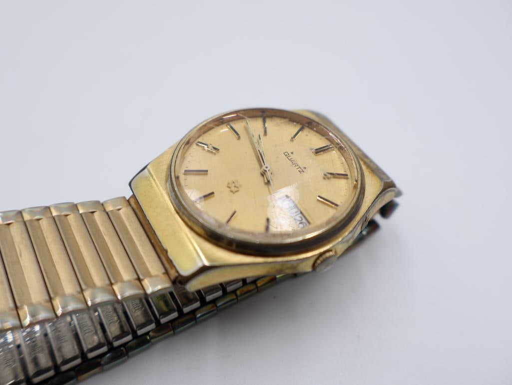 Lot of vintage Seiko, Timex, Hyde Park, and HMT men's wristwatches for parts or repair. - 8