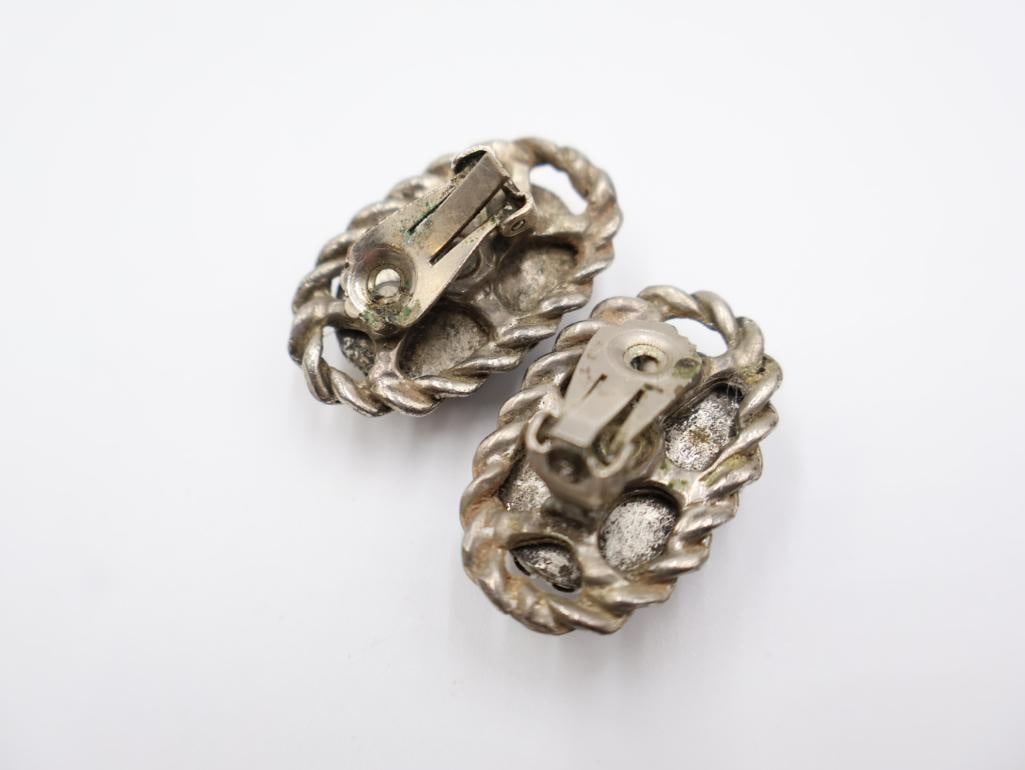 Collection of vintage and costume jewelry - 10