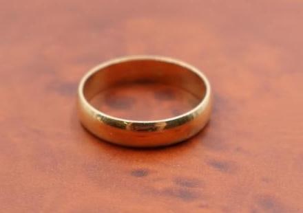 Set of 14k gold wedding rings - 9