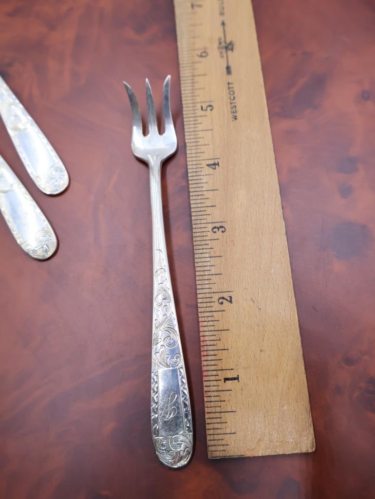 Antique Set of Sterling Silver Kirk & Sons 'Old Maryland' Olive Forks - 2