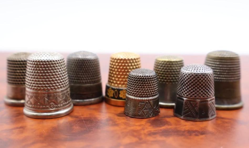 Collection of Vintage and Sterling Thimbles (1 of 10)
