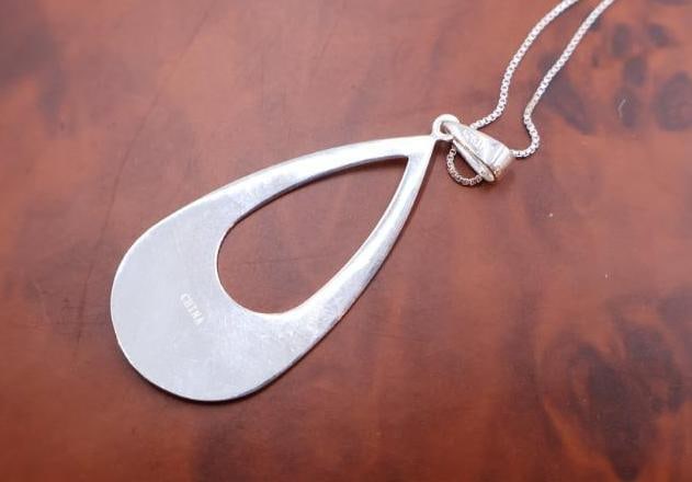 Sterling Silver textured teardrop dangle earrings and a matching necklace pendant - 3