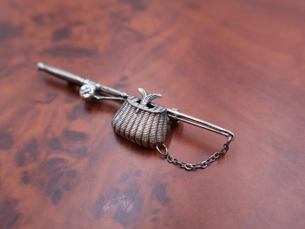 Beau sterling silver fishing rod and creel pin/brooch - 3