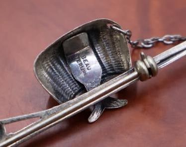 Beau sterling silver fishing rod and creel pin/brooch - 4