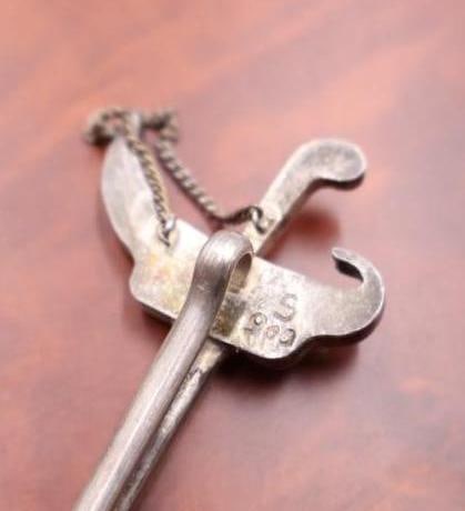 Antique 900 silver sword and sheath brooch pin - 5