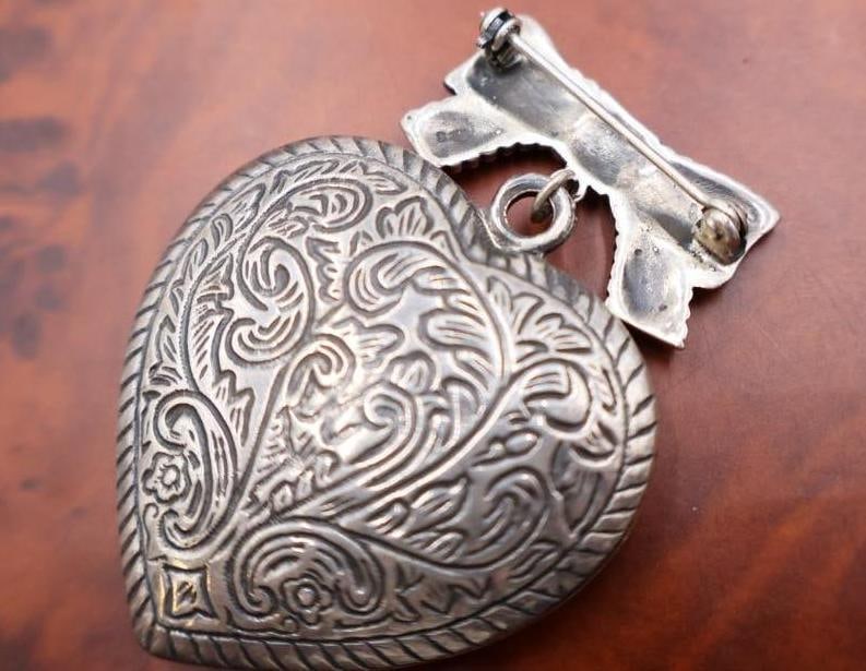 Heart-shaped sterling silver pendant - 3