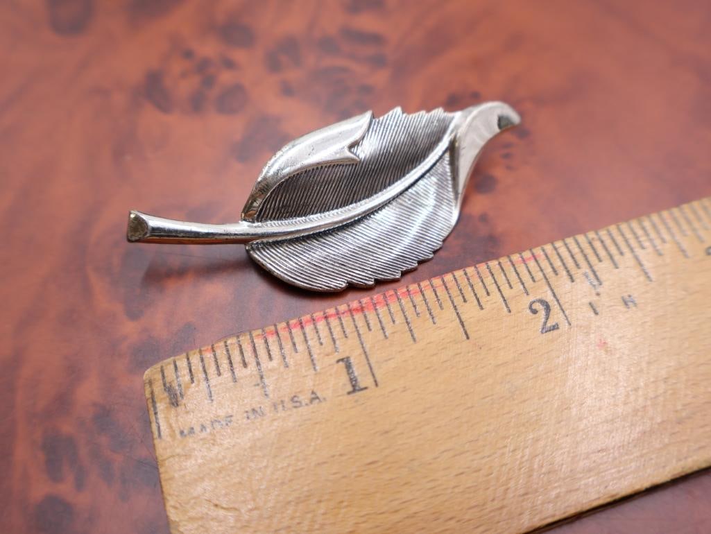 Vintage sterling silver starfish and leaf Beau Sterling Pins - 2