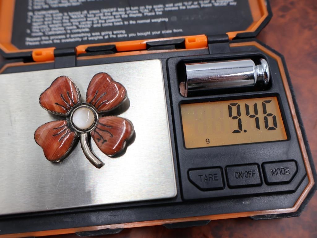 Two vintage sterling silver flower brooches - 8