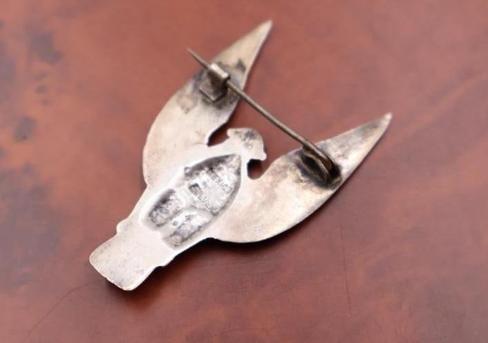 Two vintage sterling silver brooches - 6