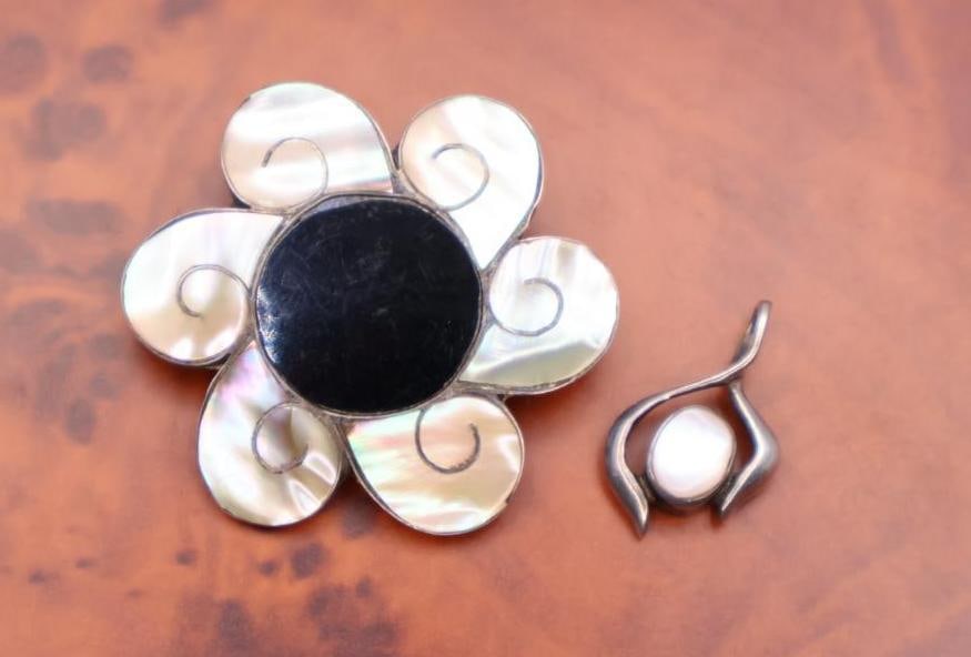 Vintage Taxco sterling silver abalone and onyx jewelry (1 of 8)