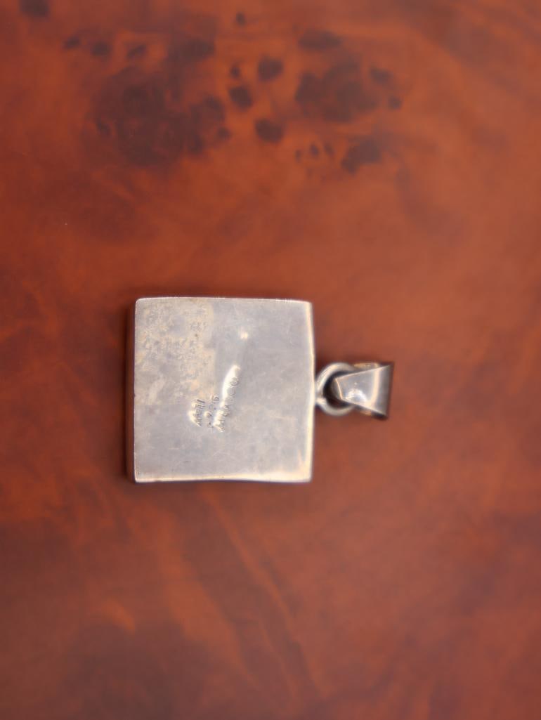 Two gemstone pendants - 6