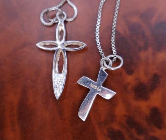 Sterling silver cross pendants on silver chains - 4