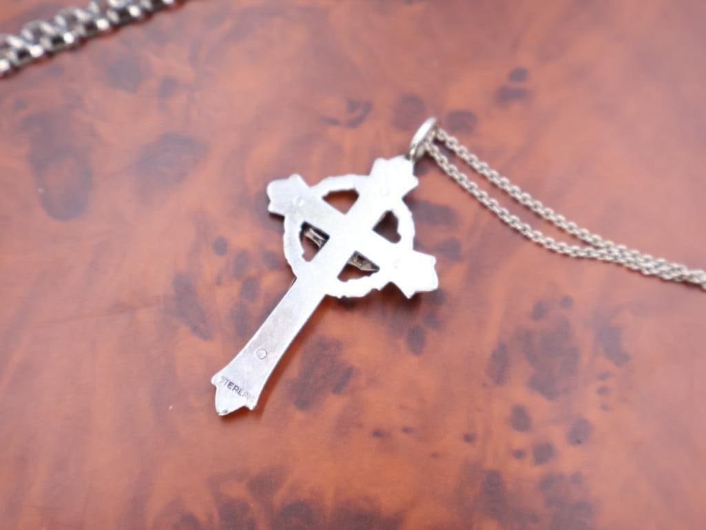 Two distinct Sterling Silver religious necklaces - 4