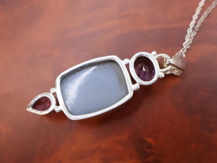 Two sterling silver necklaces - 7