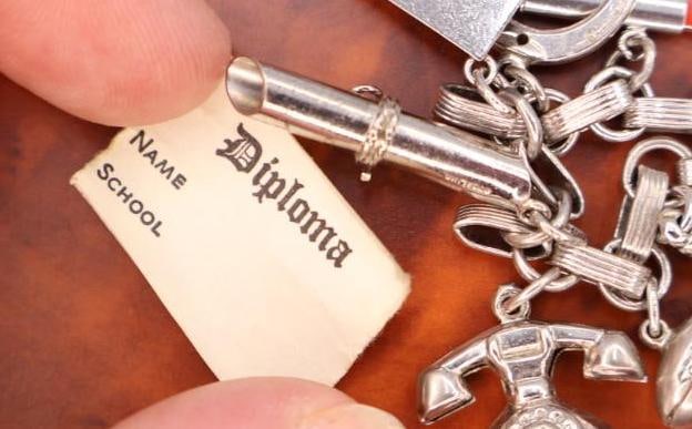 Vintage sterling silver charm bracelet - 6