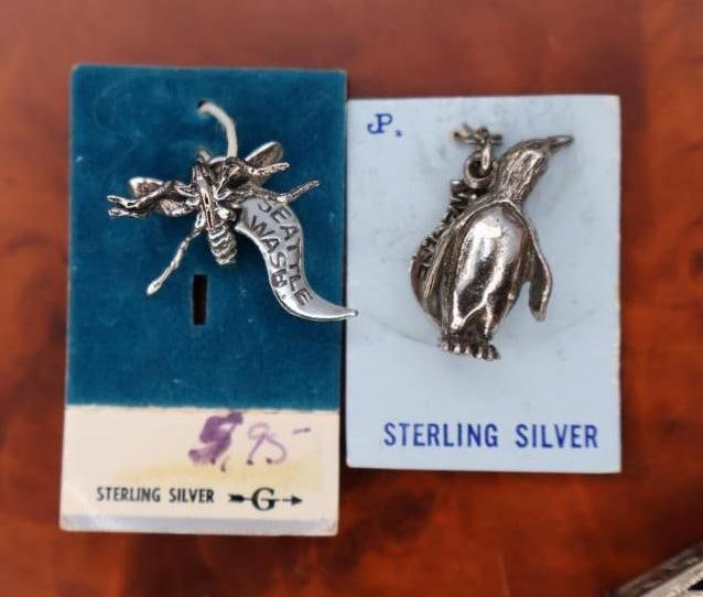 Collection of vintage sterling silver travel-themed charms - 5