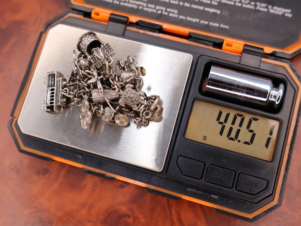 Vintage sterling silver charm bracelet - 9