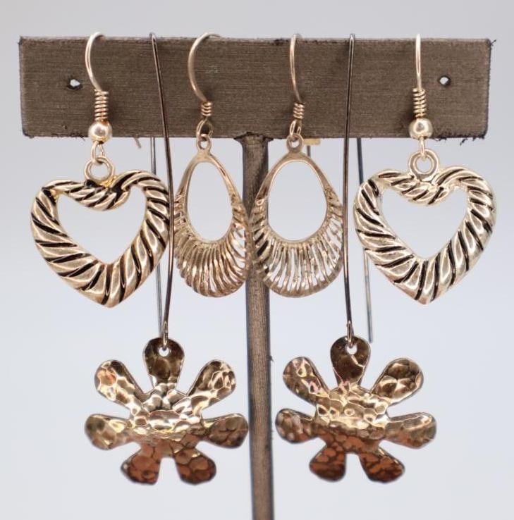 Oval, heart and abstract flower drop sterling silver earrings: Click on the main photo to view more photos of this lot.