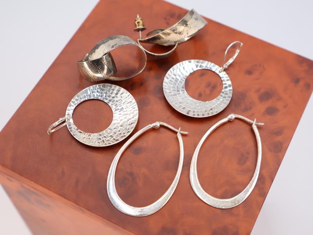 Two pairs of sterling earrings (1 of 9)
