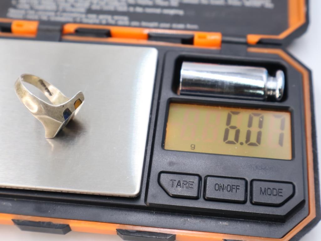 Two sterling silver rings - 6