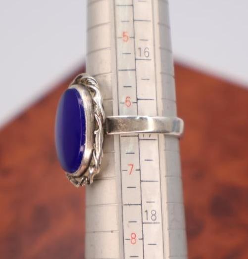 Two sterling silver rings - 7