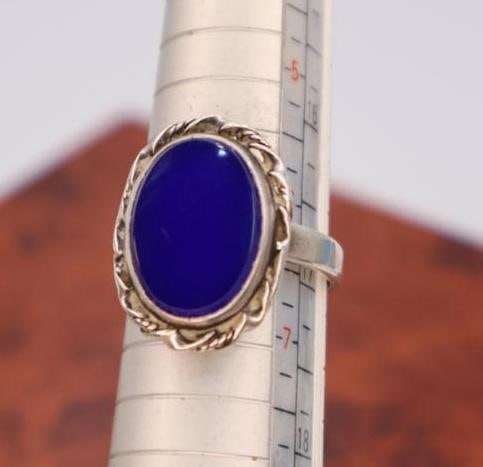 Two sterling silver rings - 8