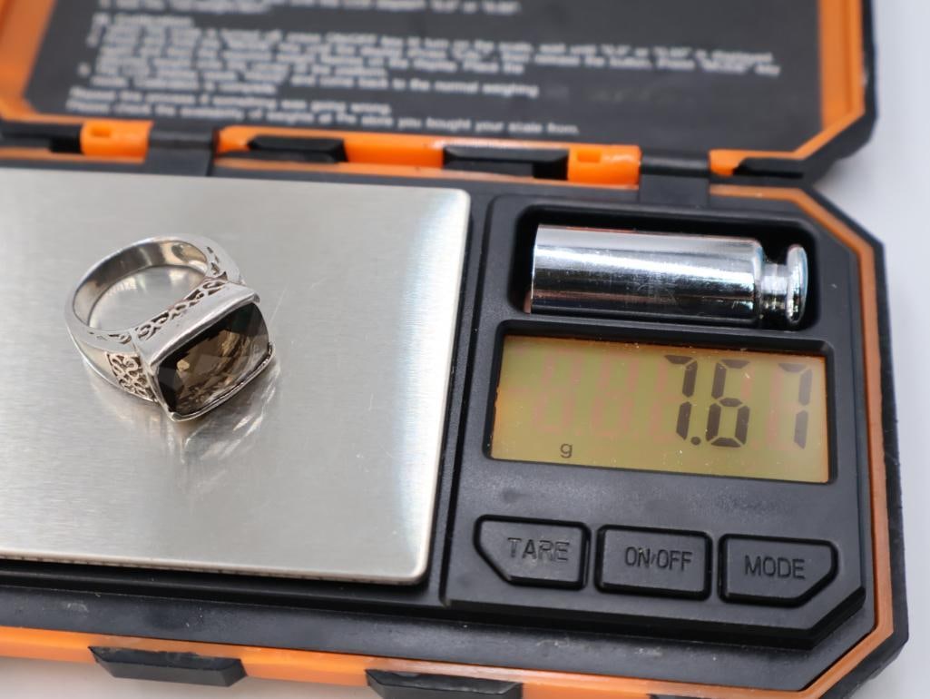 Two sterling silver rings - 6