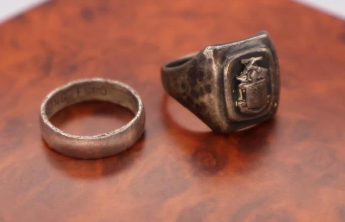 Two men's rings Sterling Silver (1 of 8)