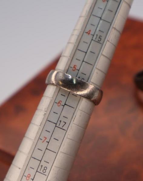 Two men's rings Sterling Silver - 4