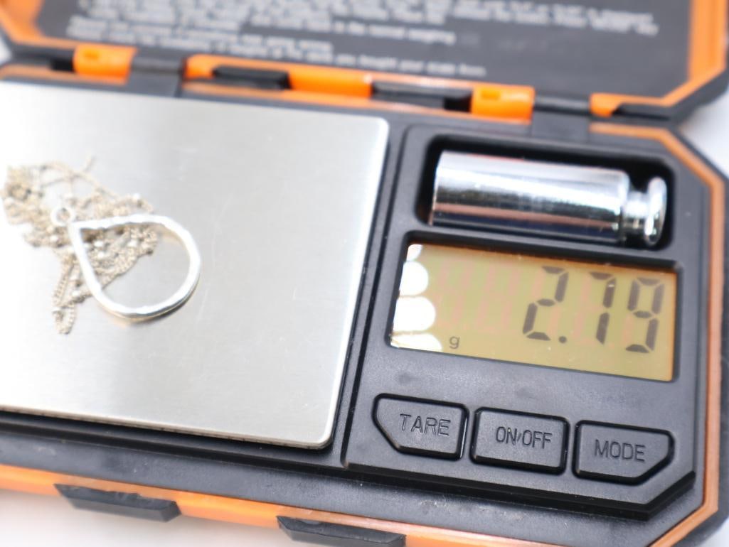 Collection of assorted scrap sterling silver chains and rings - 14