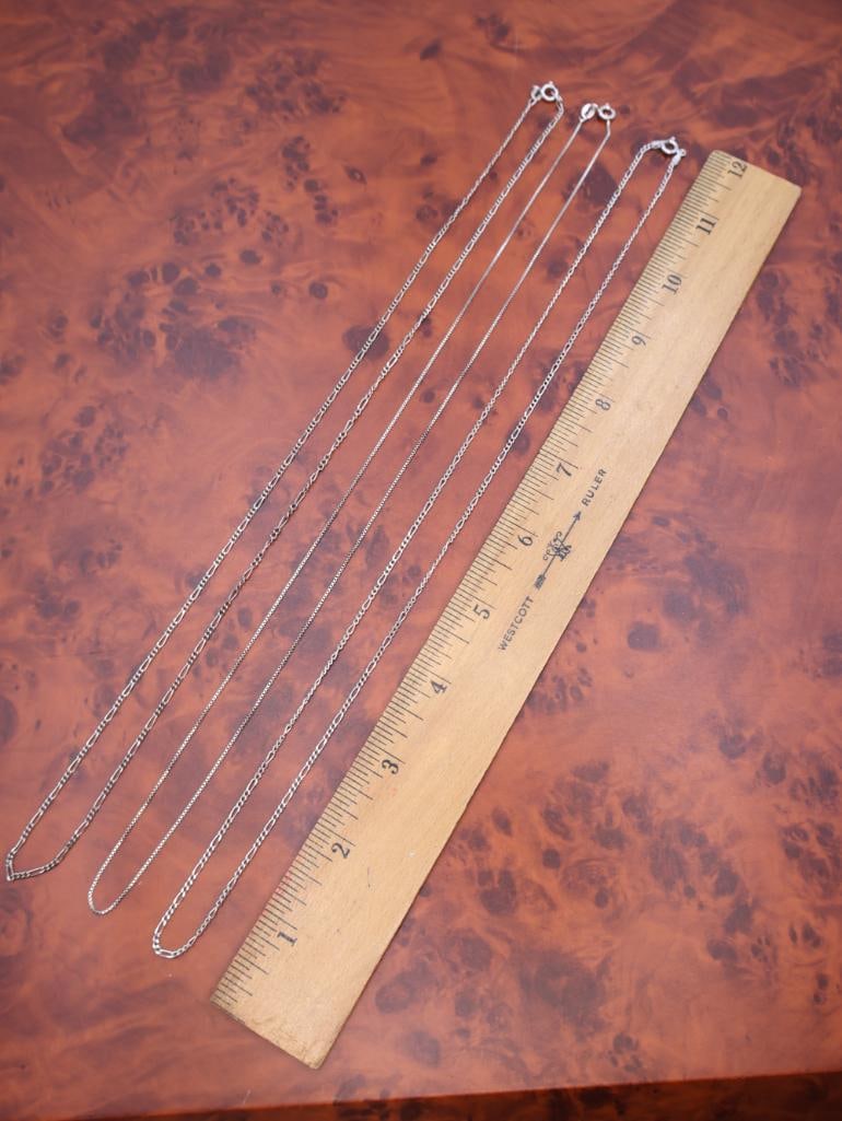 Collection of silver chains - 3