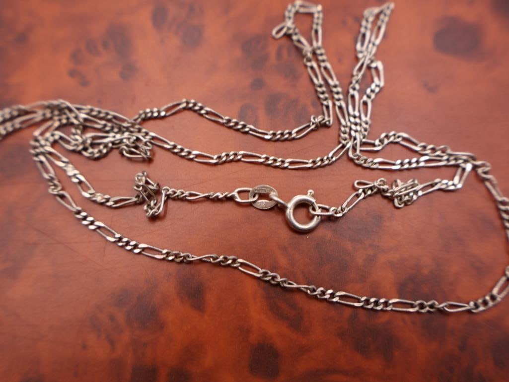 Collection of silver chains - 8