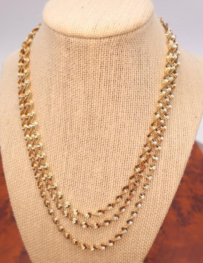 Gold-toned Sterling Silver triple strand necklace: Click on the main photo to view more photos of this lot. Weight and length can be viewed in the photos.