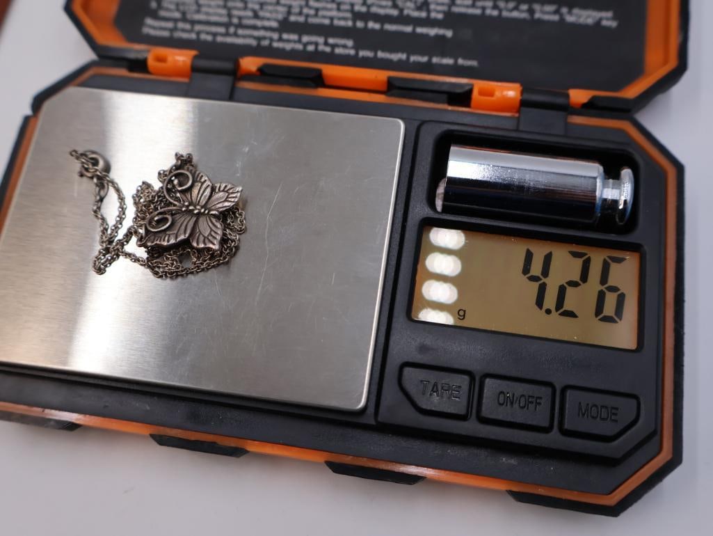 Two sterling necklaces - 9