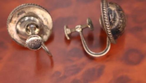 Three pairs of vintage sterling silver earrings - 4