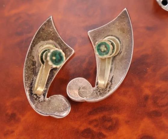 Three pairs of vintage sterling silver earrings - 7