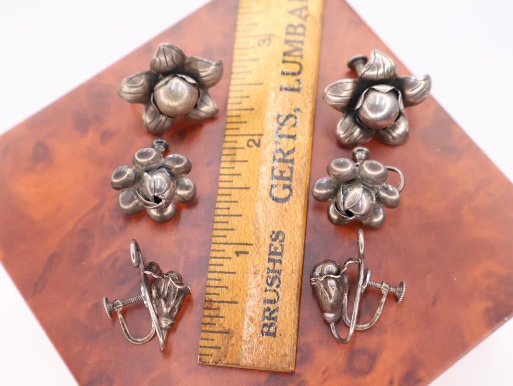 Vintage sterling silver dogwood blossom screw-back earrings - 2