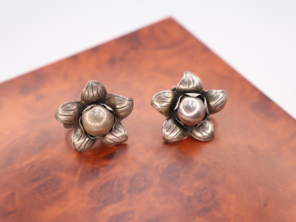 Vintage sterling silver dogwood blossom screw-back earrings - 9
