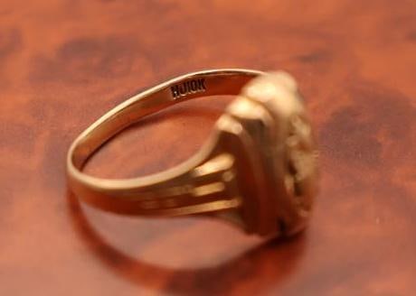 10k Gold 1949 Class Ring - 4