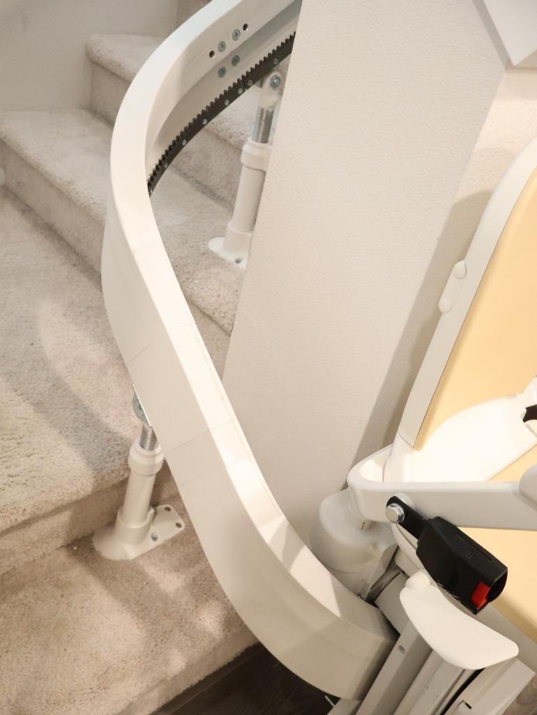 Acorn 180 Curved Stairlift - 3