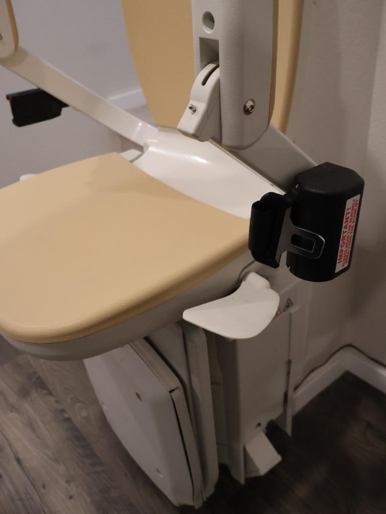 Acorn 180 Curved Stairlift - 8