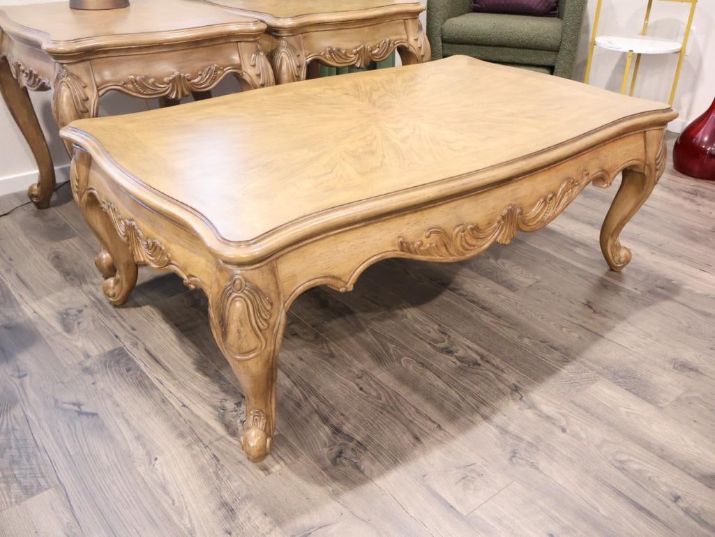 Three-piece French Provincial living room table set and two decorative urn-style table lamps - 2