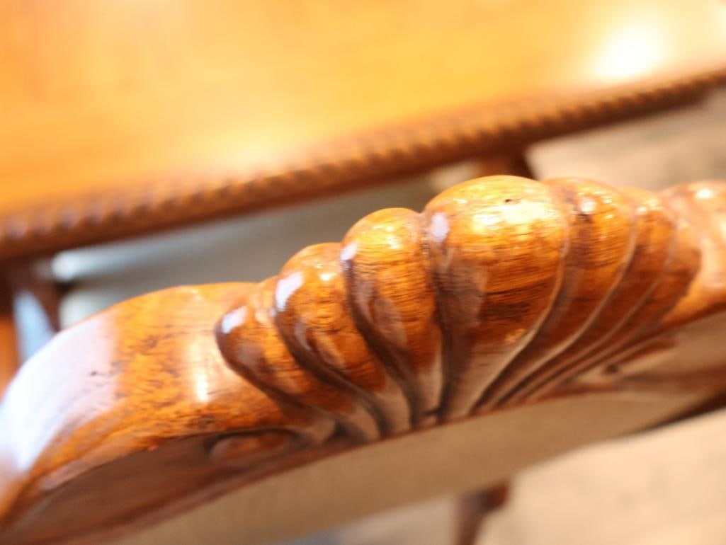 Traditional European-Style Dining Set - 13